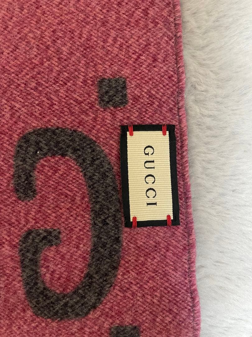 GUCCI GGロゴ マフラー グレー/ピンク