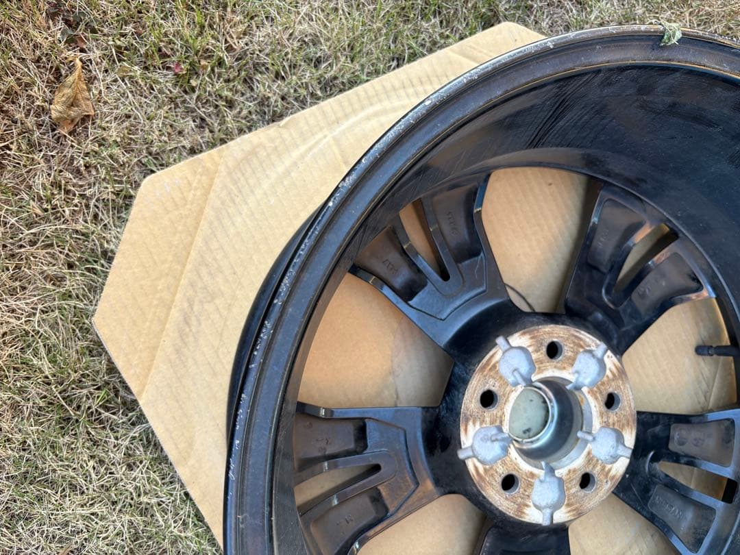 RIN　　　Nissan T32純正18インチ ホイール　4本