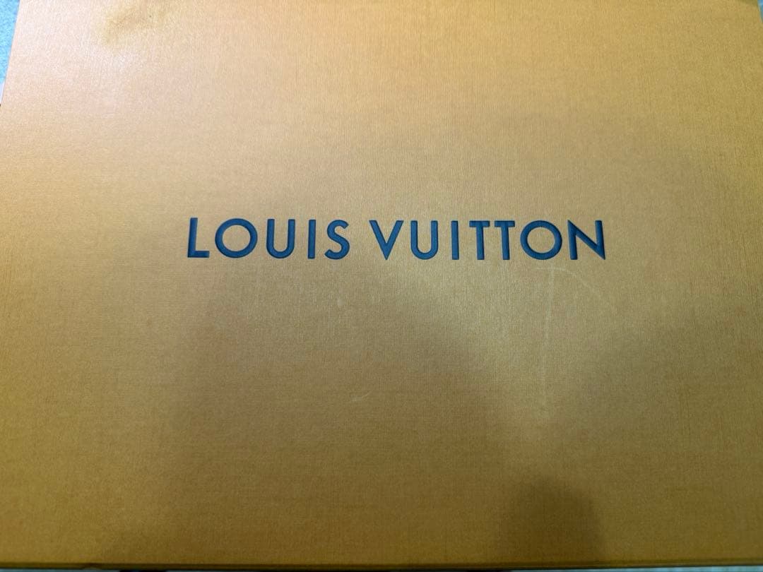 【即日発送】 Louis Vuitton ロゴマフラー 赤とピンク
