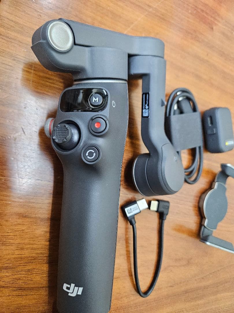 スマホアクセサリー DJI Osmo Mobile 7 P