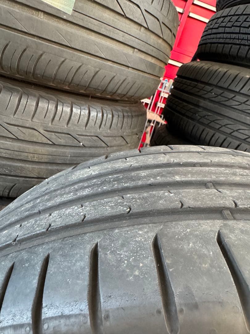 ピレリーP ZERO 2255/40R21 2本セット