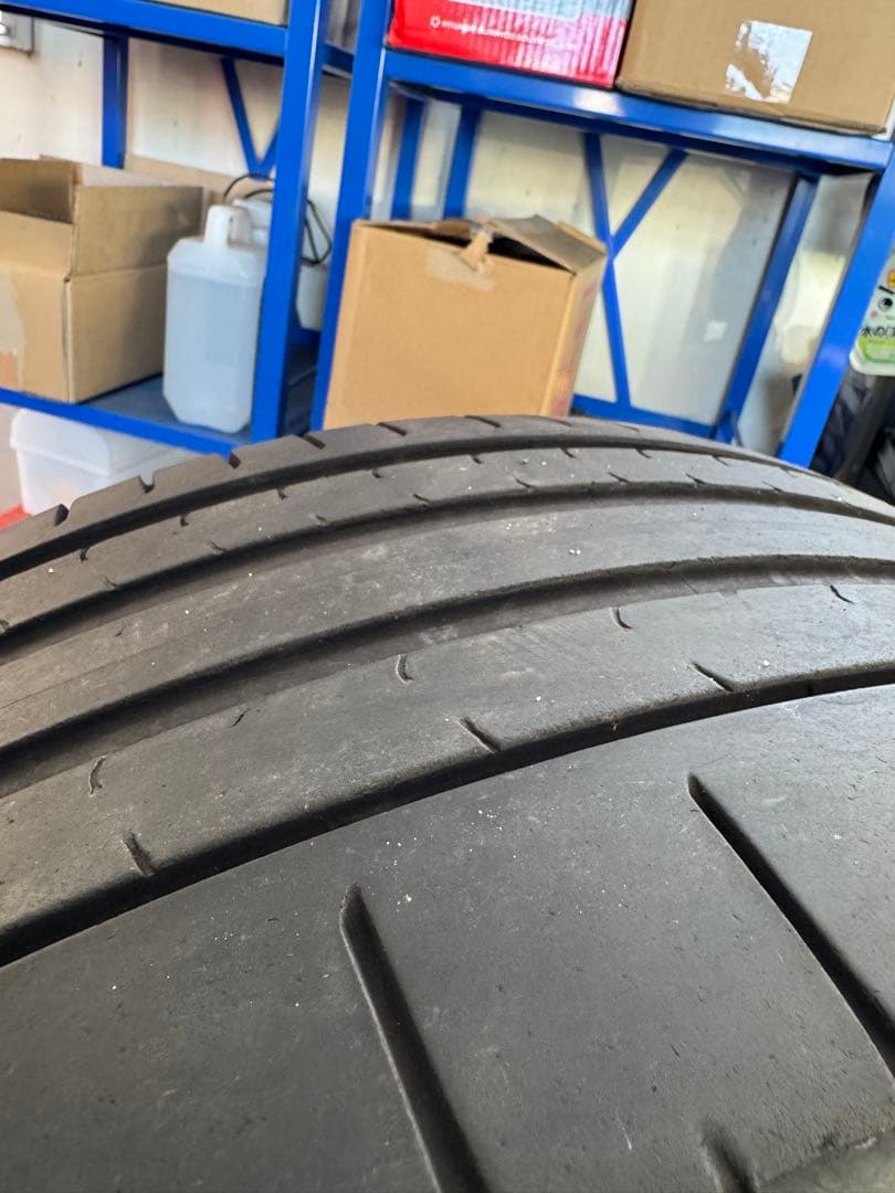ピレリーP ZERO 2255/40R21 2本セット
