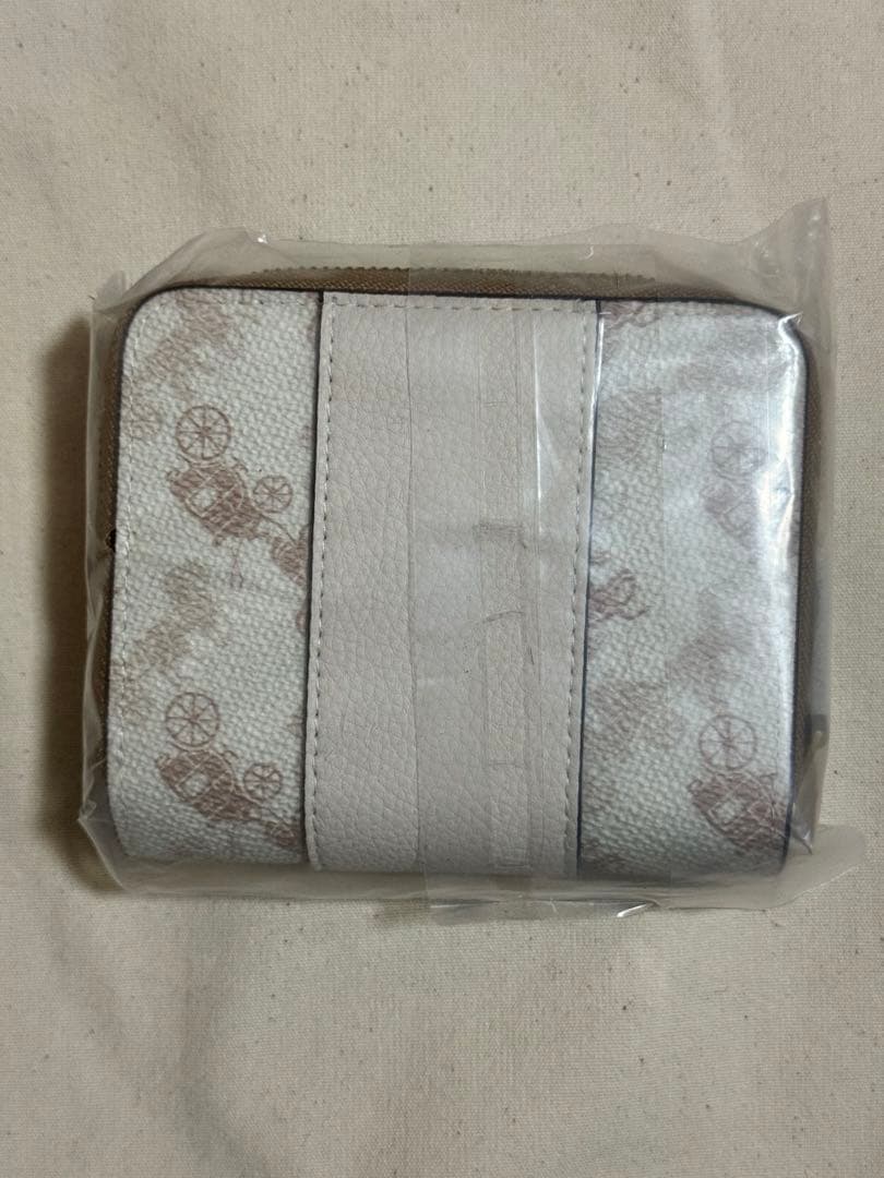 COACH 二つ折り財布 馬車柄