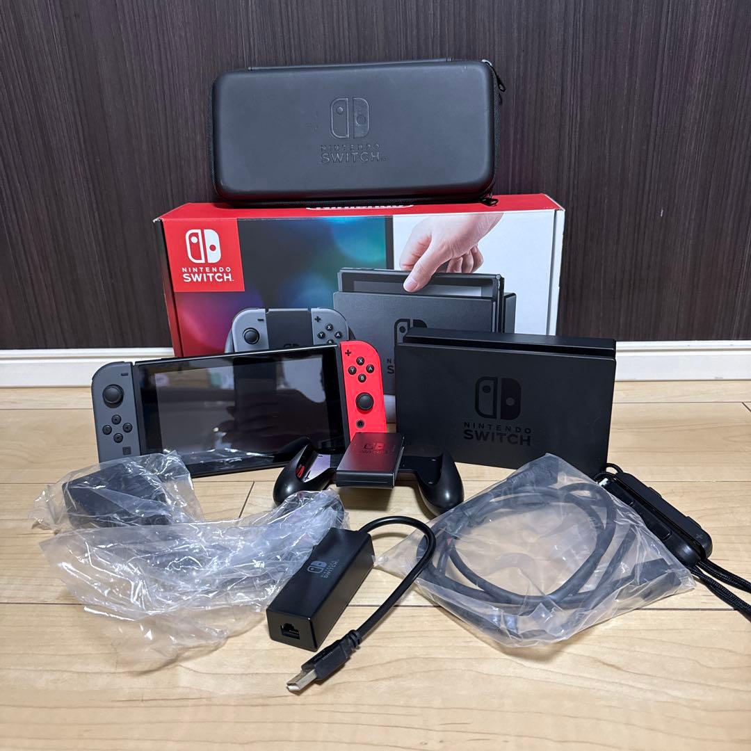 【完品】ニンテンドースイッチ 本体 Nintendo Switch＋純正ケース