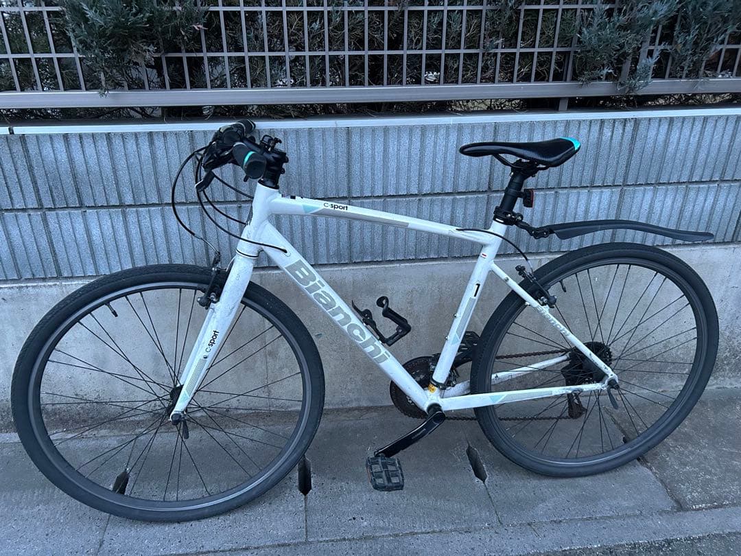 8sug ！！Bianchi クロスバイク ホワイト 700c