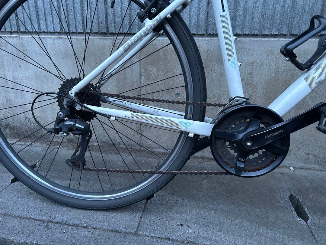 8sug ！！Bianchi クロスバイク ホワイト 700c