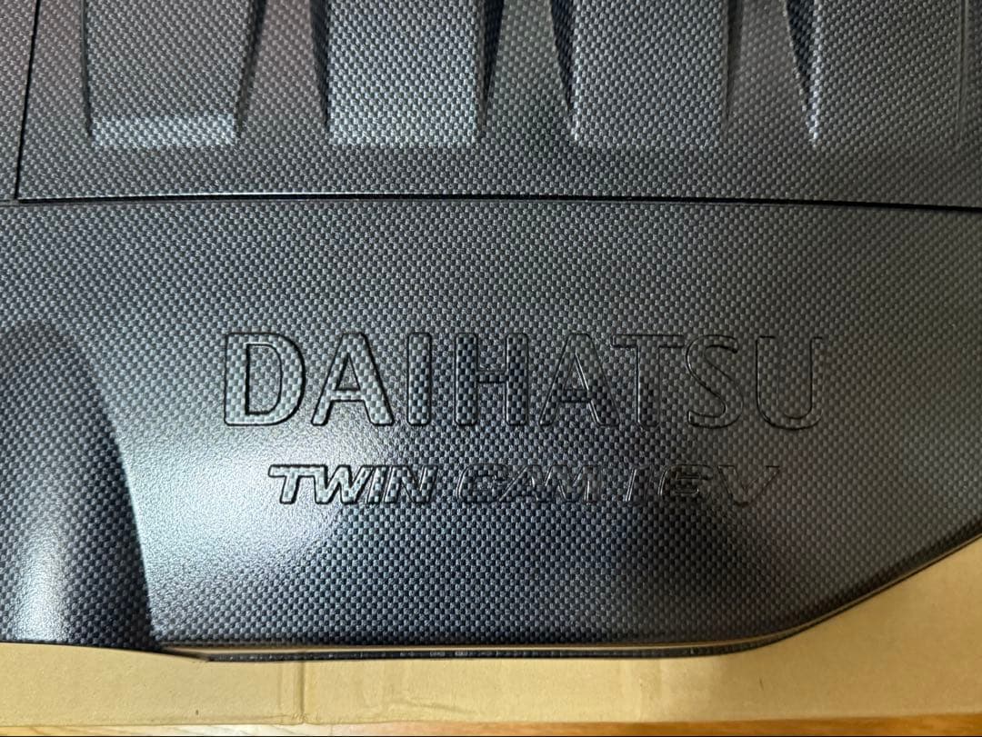 美品 コペン L880K エンジン エンジンカバー カーボン転写
