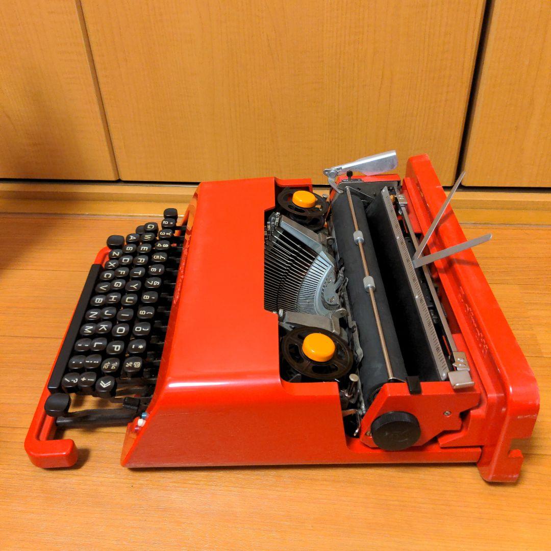 Olivetti valenetime　 タイプライター オリベッティ　b