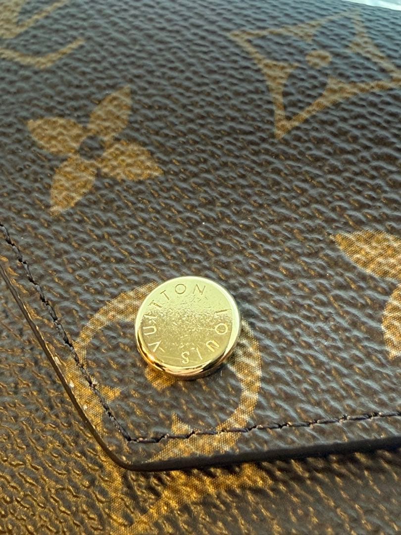 ルイ・ビトン ポルトフォイユ・ヴィクトリーヌ モノグラム