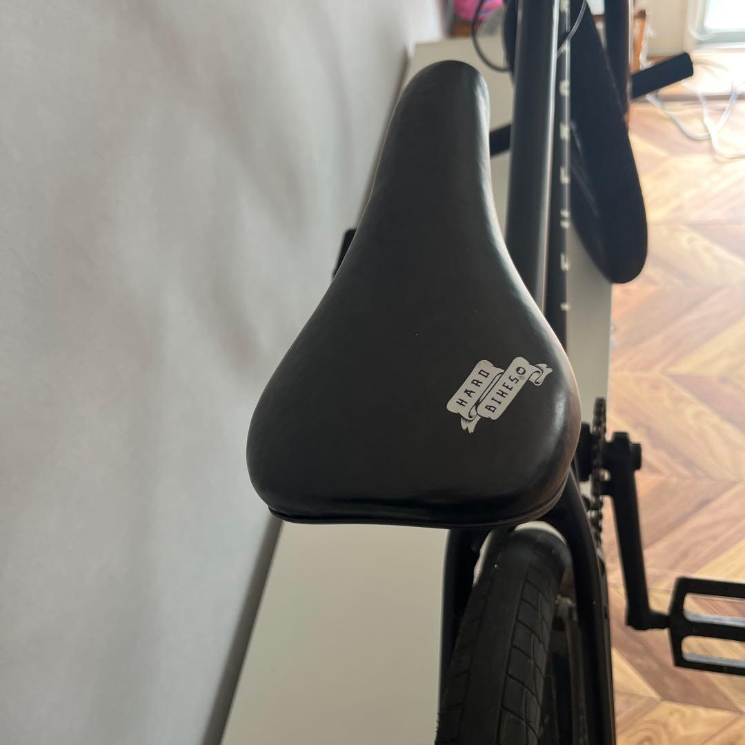【引き取りのみ】HARO BMX LEUCADIA マットブラック 前輪パンク有