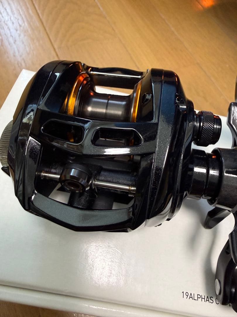 美品　DAIWA ALPHAS CT SV 70HL ベイトリール