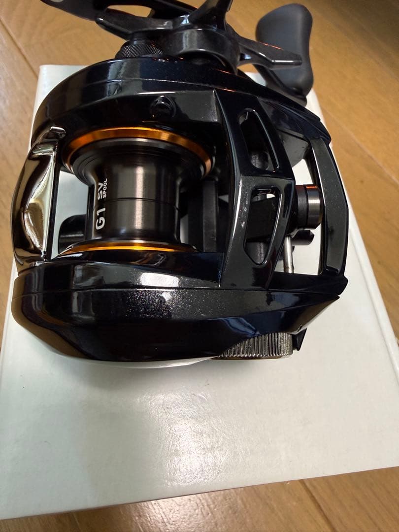 美品　DAIWA ALPHAS CT SV 70HL ベイトリール