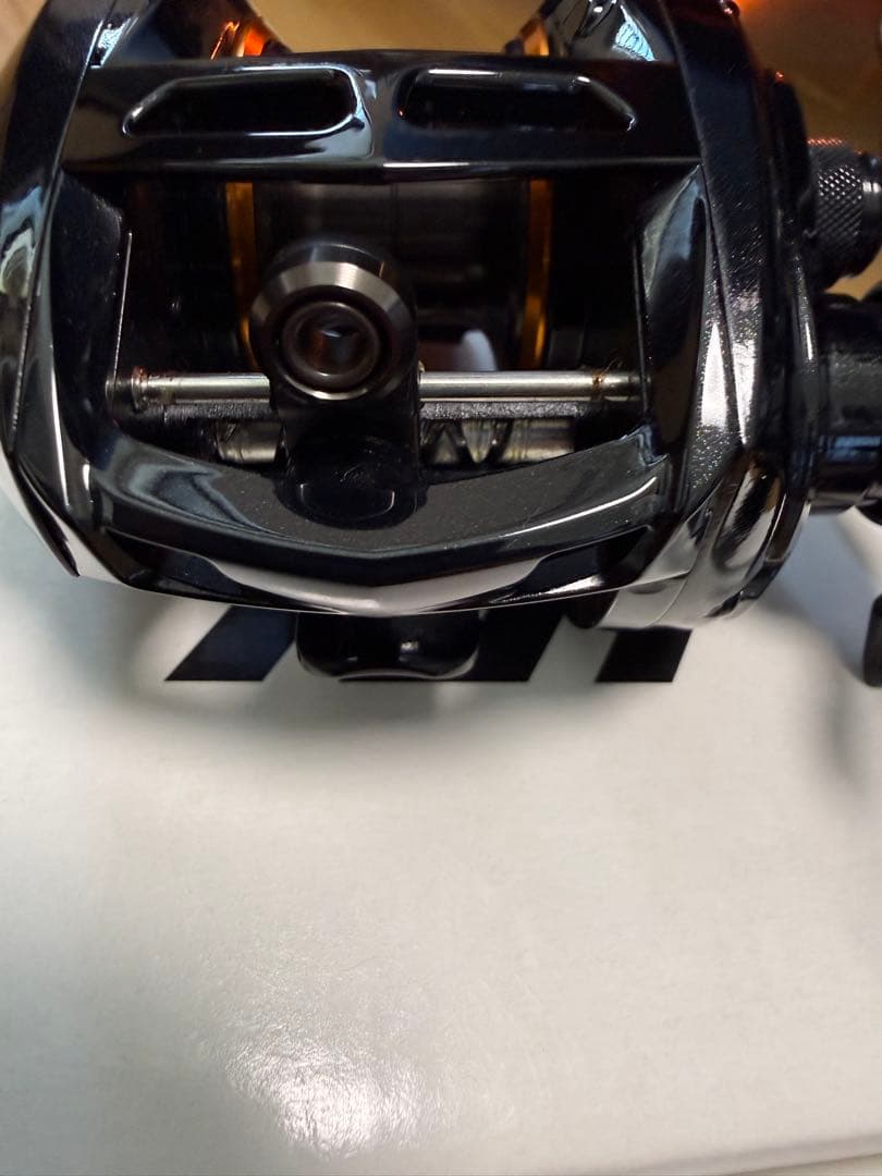 美品　DAIWA ALPHAS CT SV 70HL ベイトリール