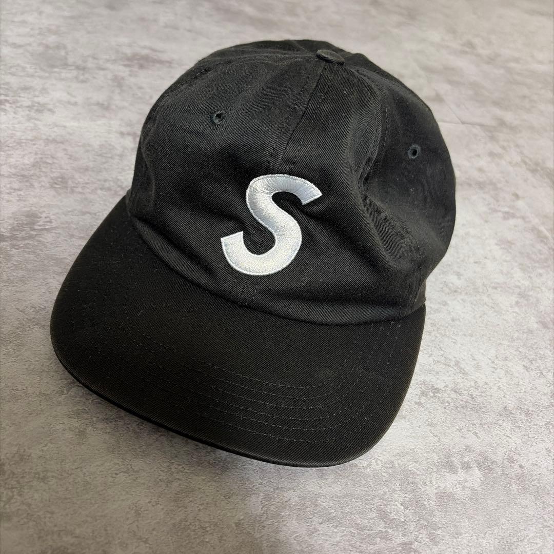 正規品 supreme キャップ