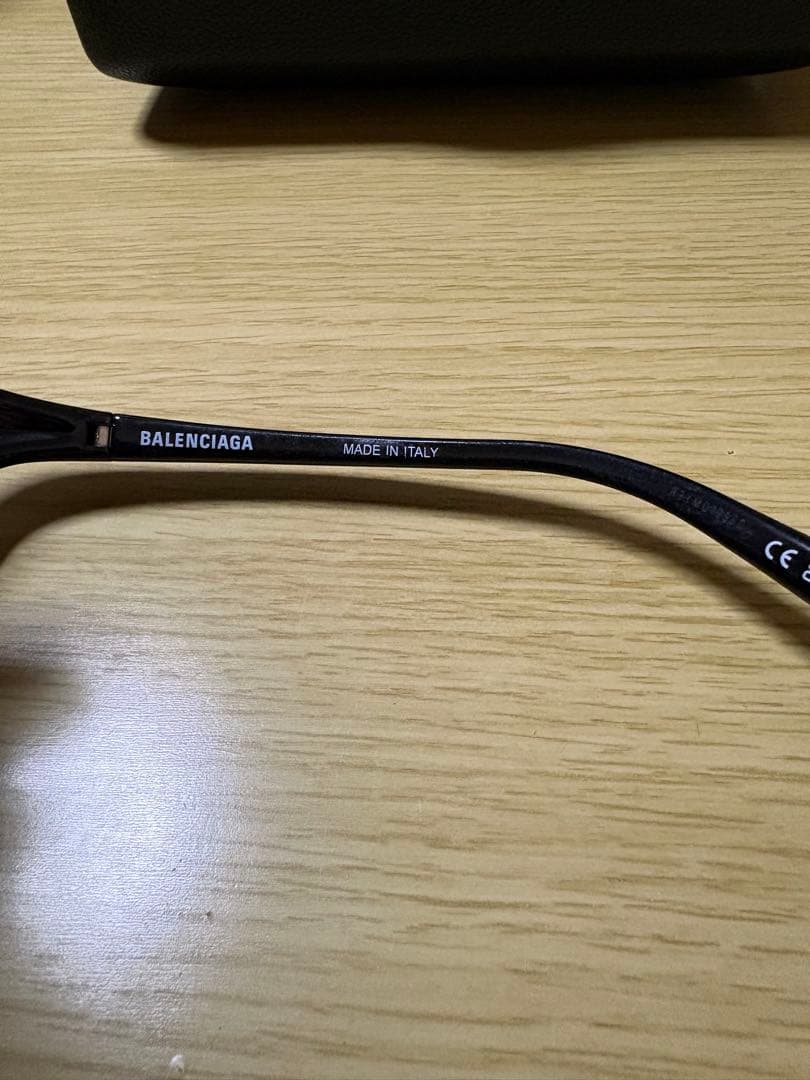 Kent様 balenciaga BAT RECTANGLE サングラス