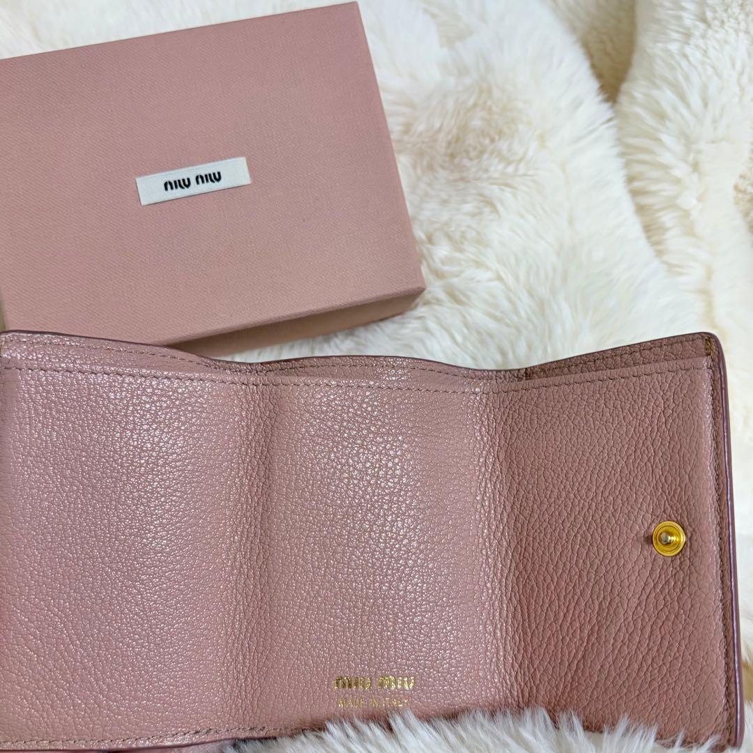 ♡ miumiu 三つ折り 財布