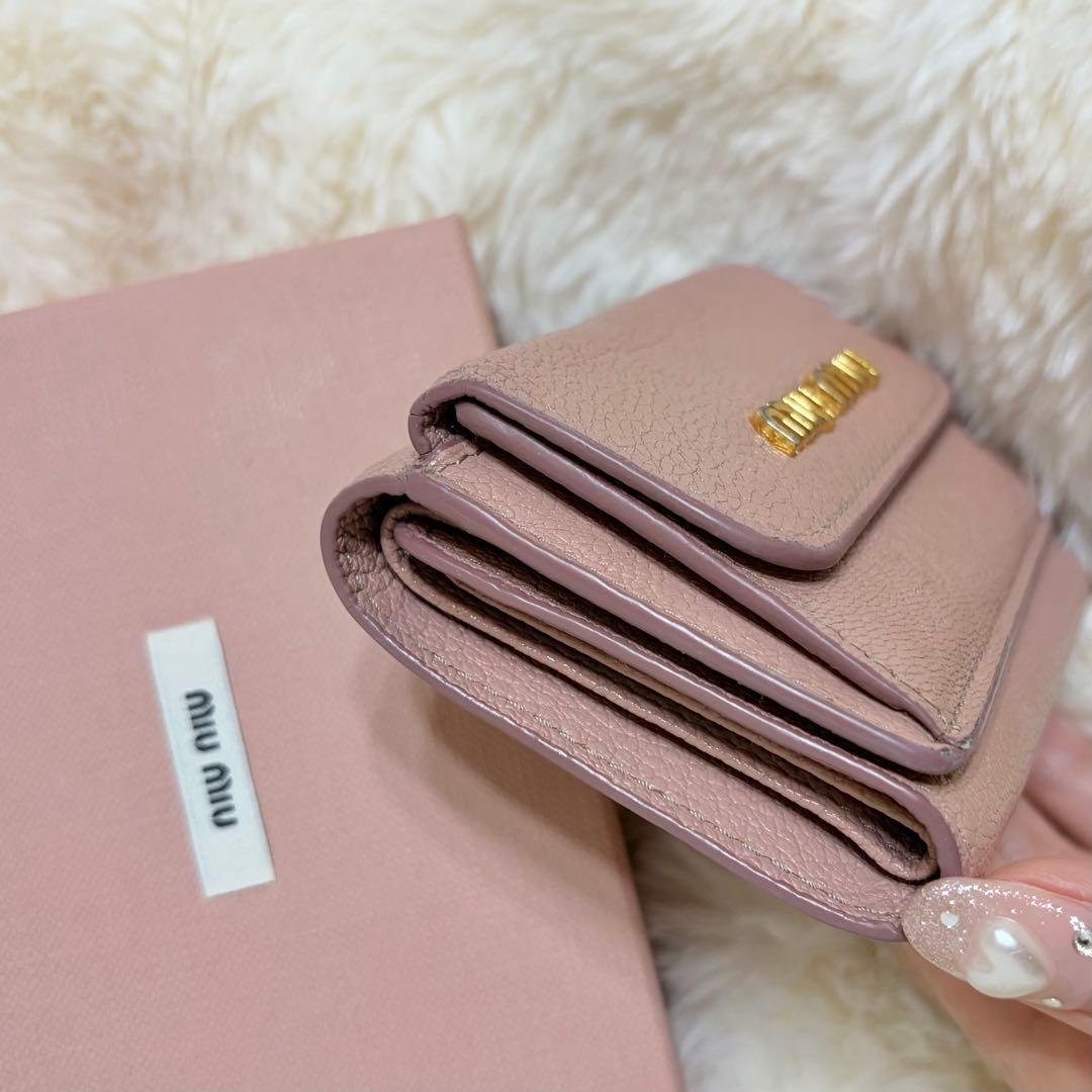♡ miumiu 三つ折り 財布