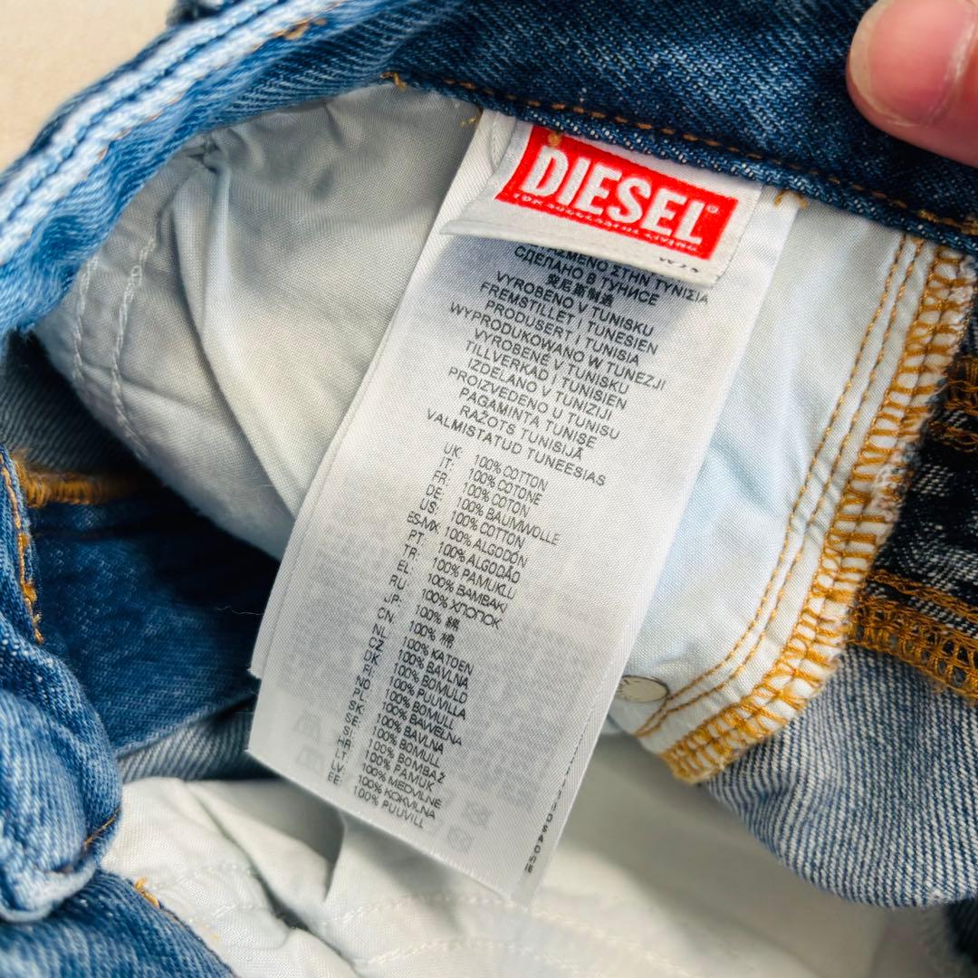 新品未使用タグ付 Diesel ブーツカットデニム ライトブルー 新品タグ付き