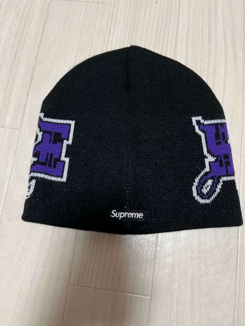 Supreme ニット帽 黒 紫 ロゴ
