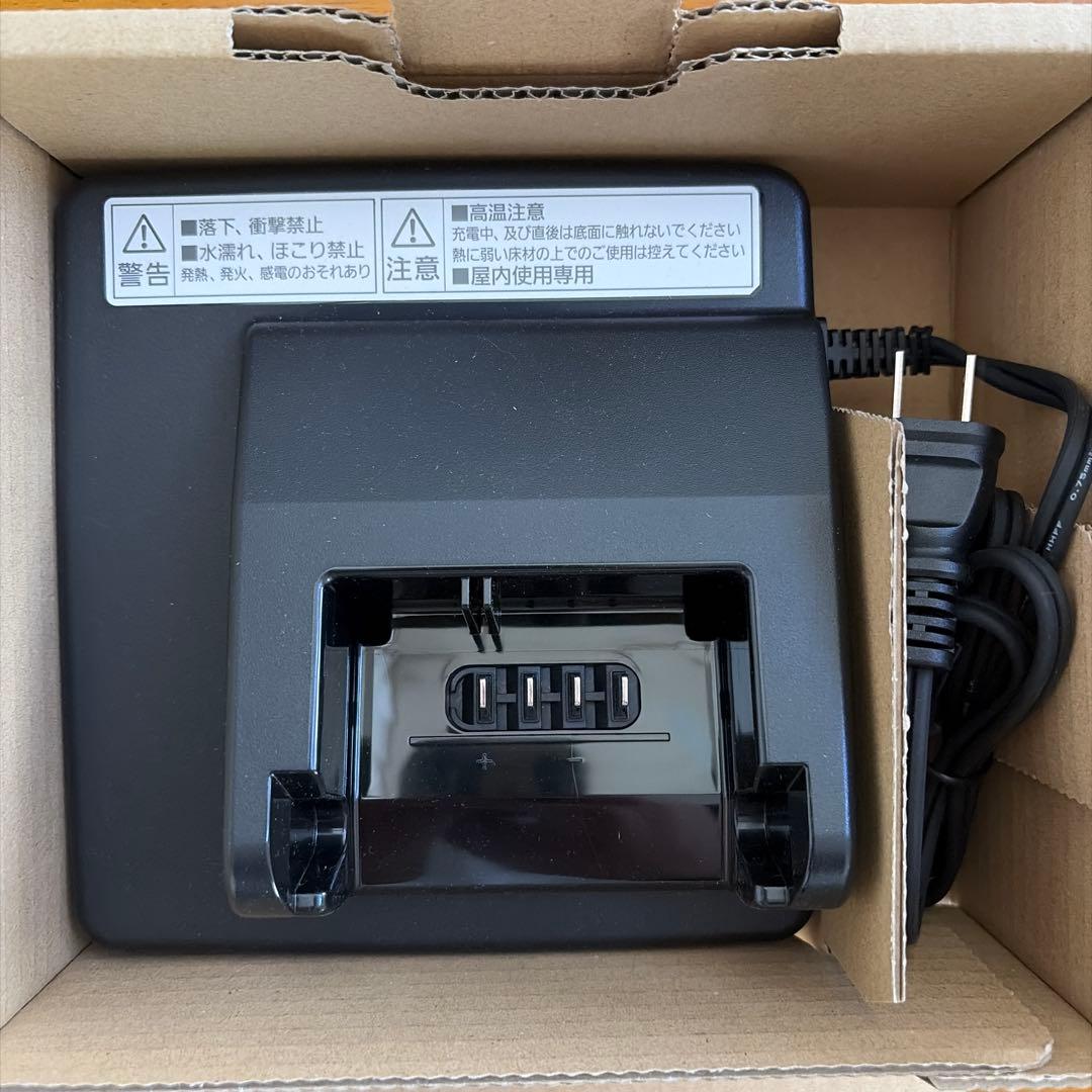 Panasonic NKJ075Z バッテリー充電器