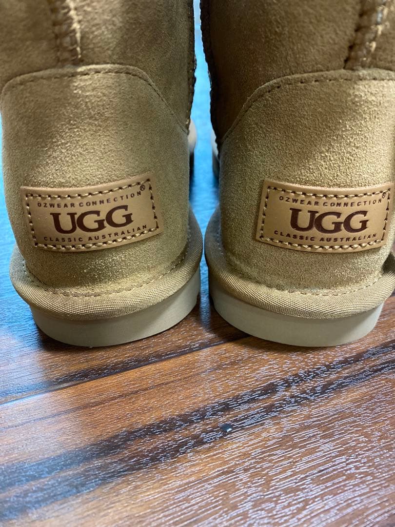 [大幅最終値下げ]UGG クラシックブーツ 新品 チェスナット 23.5cm