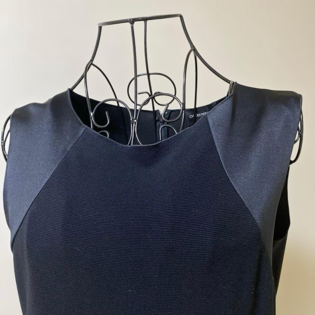 EMPORIOARMANI エンポリオアルマーニ ノースリーブ 黒ワンピース44