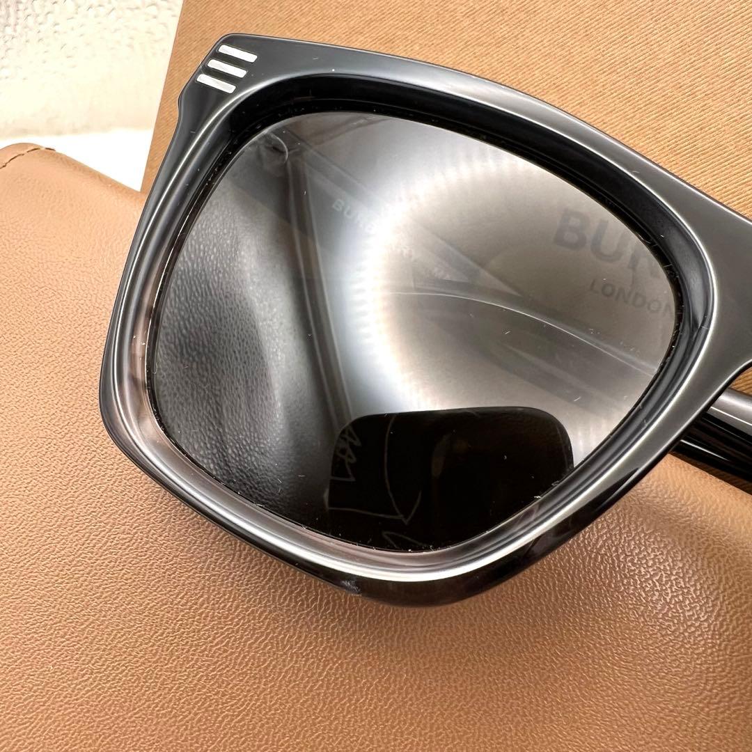 極美品✨BURBERRY B4348F サングラス 黒 男女兼用