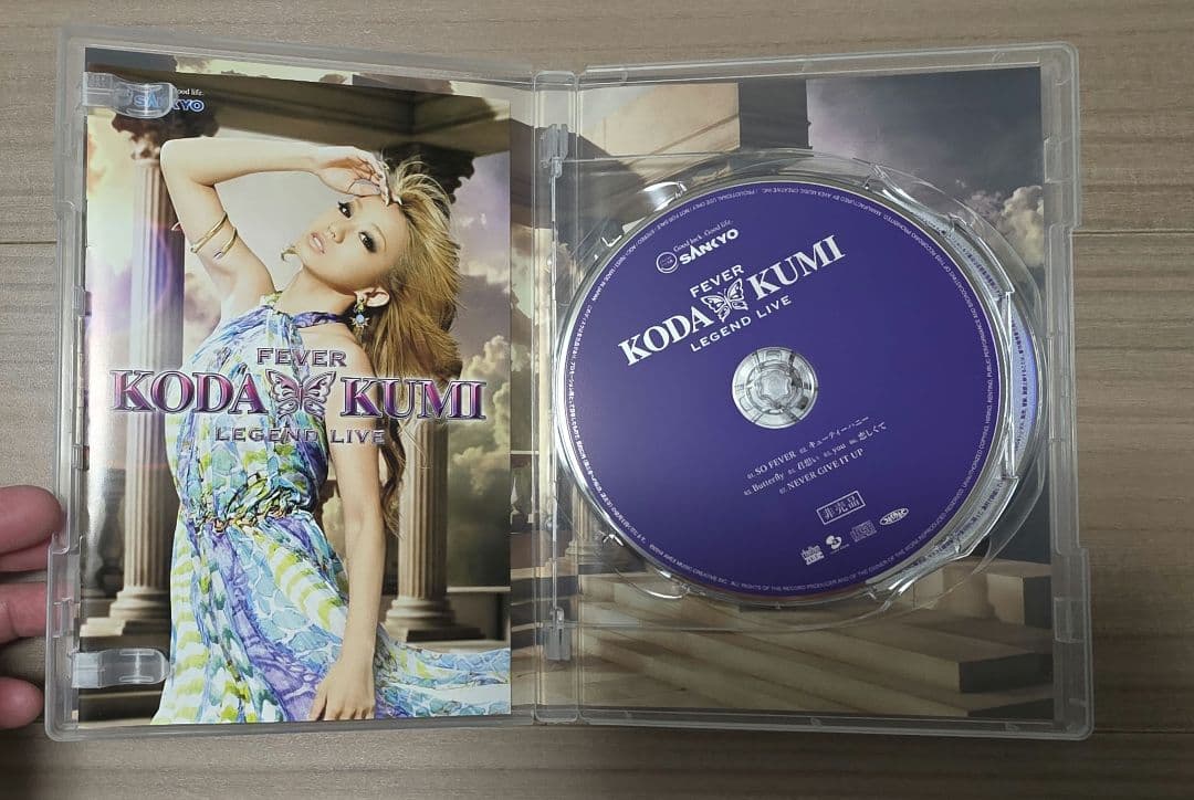 倖田來未　FEVER KODA KUMI LEGEND LIVE DVDオマケ有