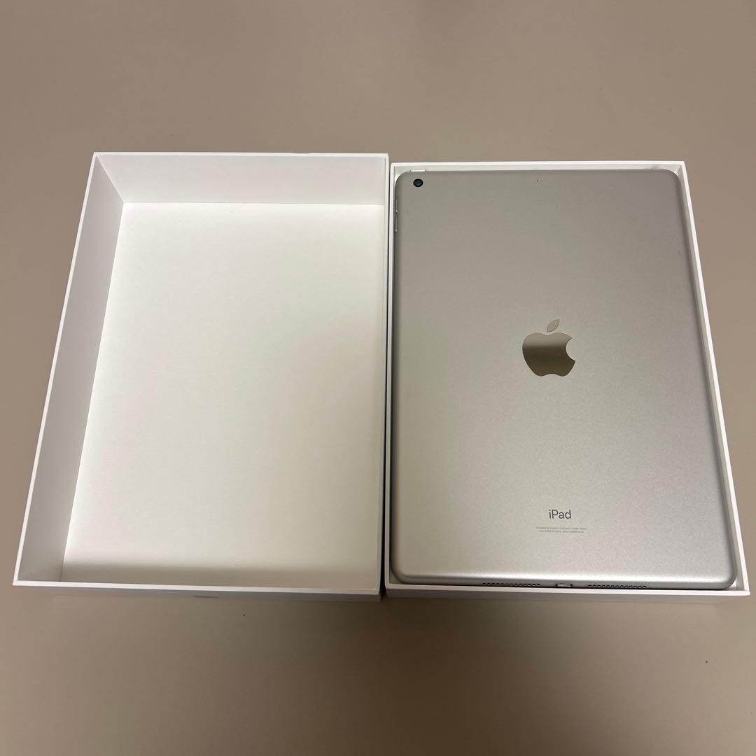 Apple iPad 本体 第9世代 初期化済み 箱あり シルバー