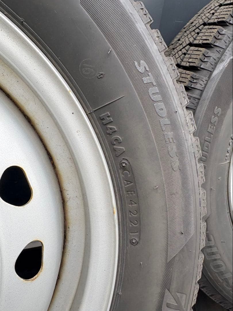 BRIDGESTONE BLIZZAK 185/60R15 4本セット
