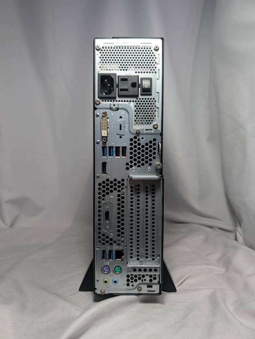富士通 ESPRIMO 第8世代 i7/8GB/SSD+HDD/Office