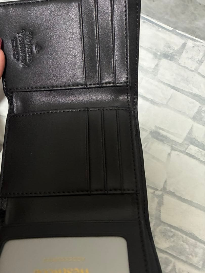 【新品未使用】Vivienne Westwood 三つ折り財布 ブラック 大人気