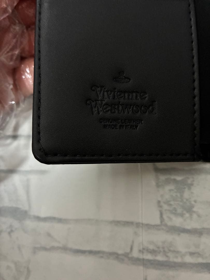 【新品未使用】Vivienne Westwood 三つ折り財布 ブラック 大人気