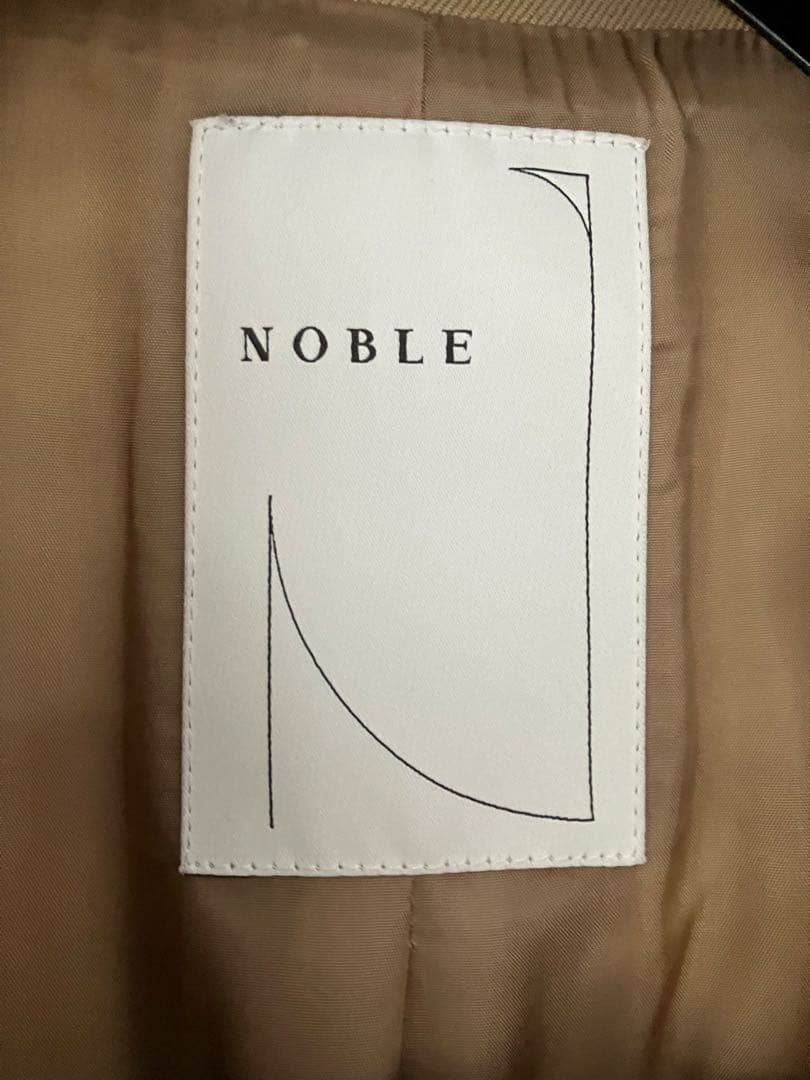 ド*ム様 NOBLE ベージュ ダブルブレストジャケット