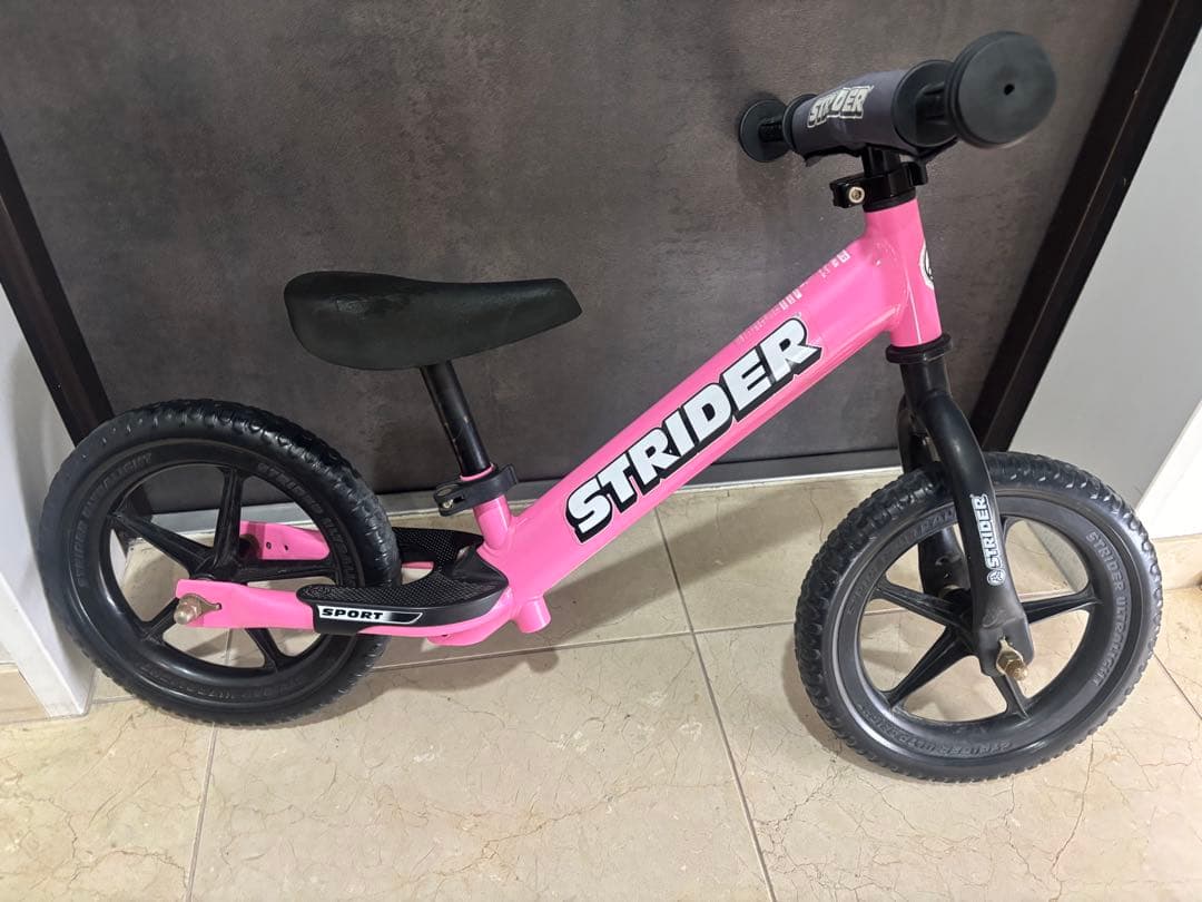 STRIDER バランスバイク ピンク　12インチ SPORT スポーツ