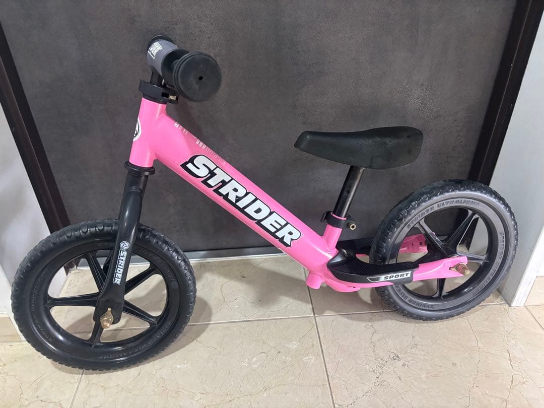 STRIDER バランスバイク ピンク　12インチ SPORT スポーツ