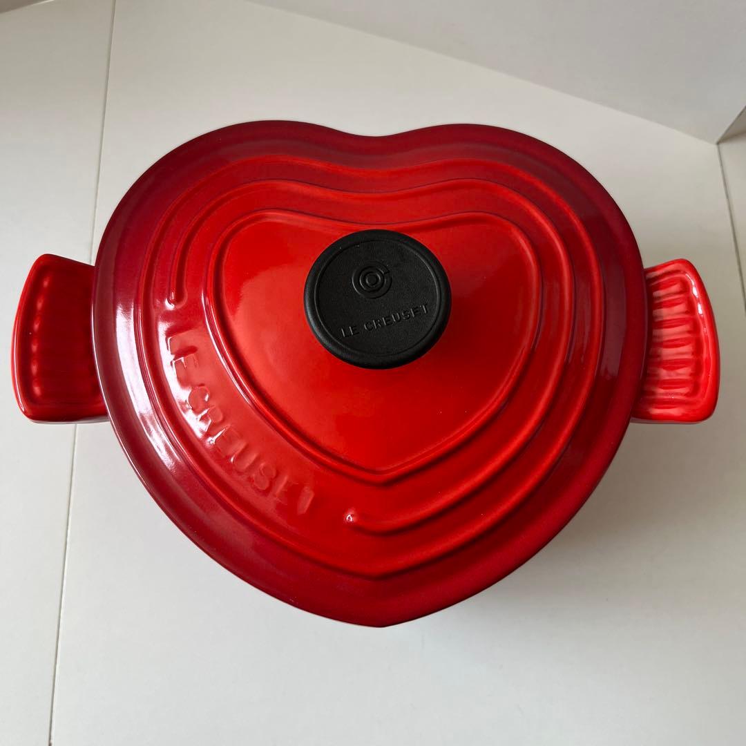 新品　未使用　ルクルーゼ　ココットダムール　① チェリーレッド
