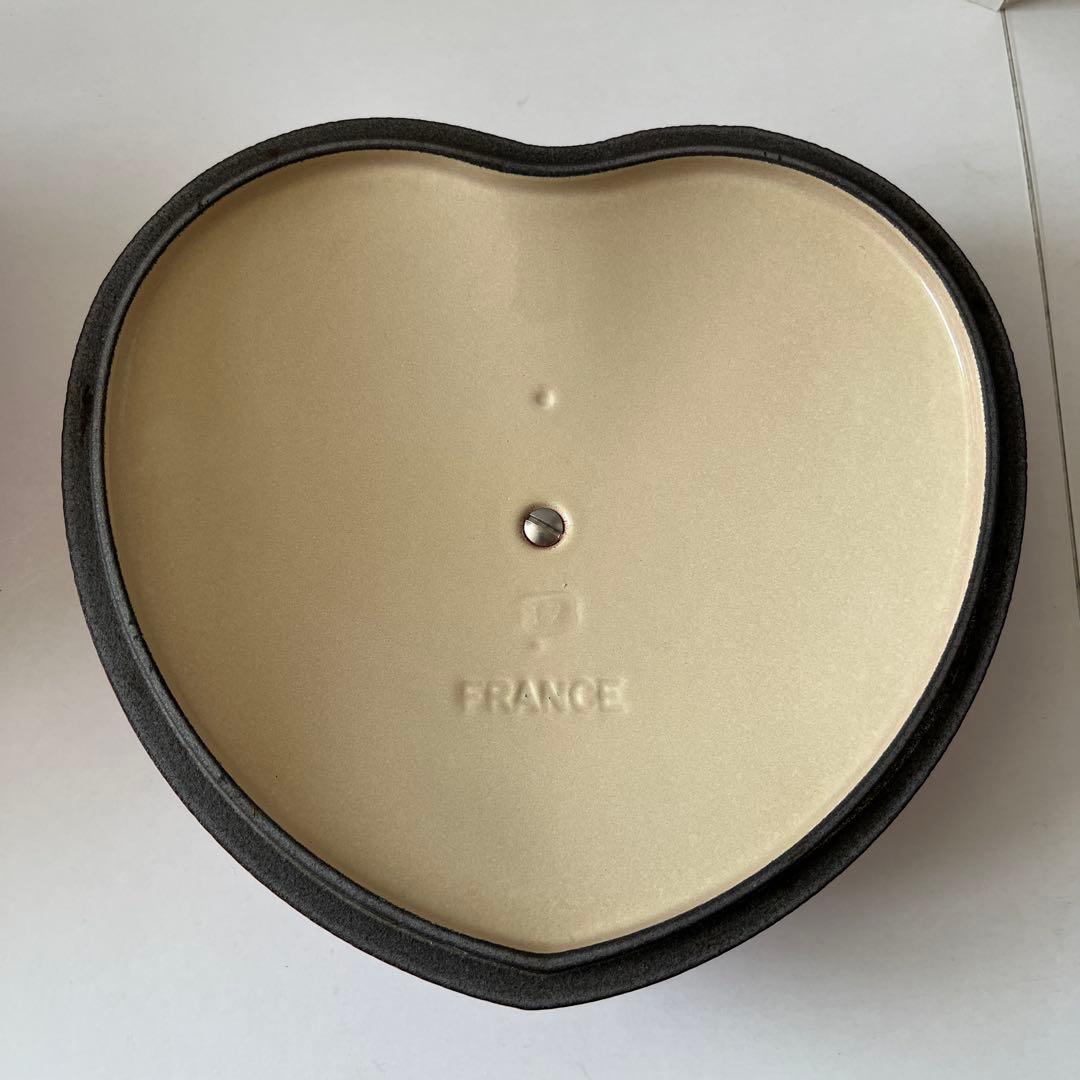 新品　未使用　ルクルーゼ　ココットダムール　① チェリーレッド