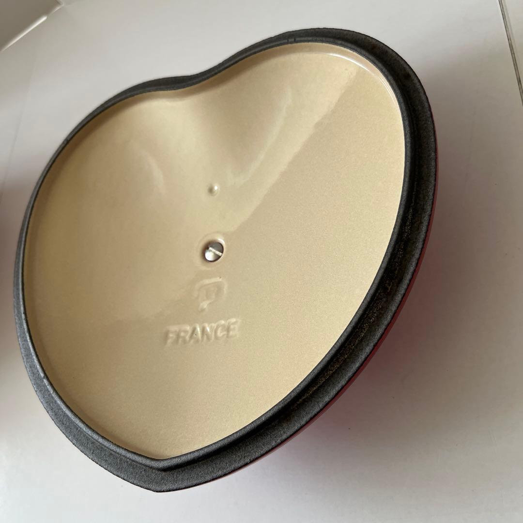 新品　未使用　ルクルーゼ　ココットダムール　① チェリーレッド