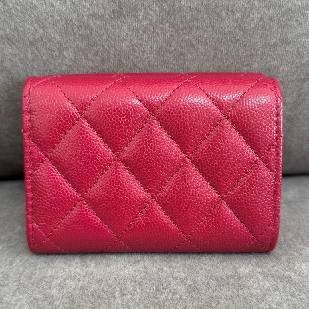 たえちゃん CHANEL マトラッセ キャビアスキン 三つ折り財布