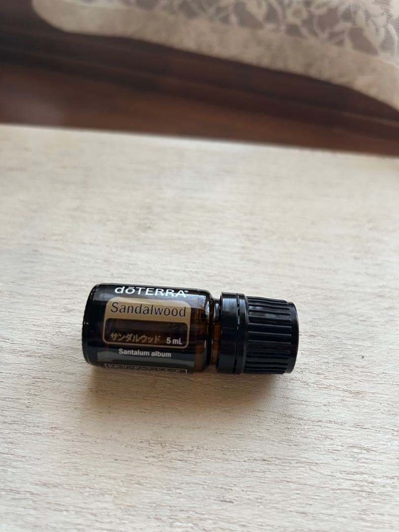 doTERRA サンダルウッド 5ml