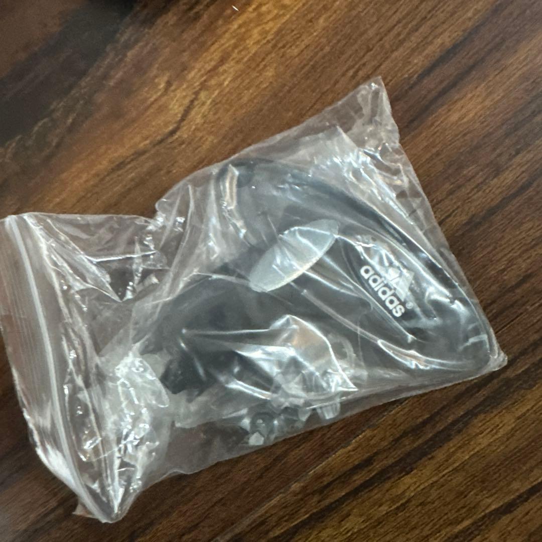 ゴルフシューズ　アディダス　レディース　新品