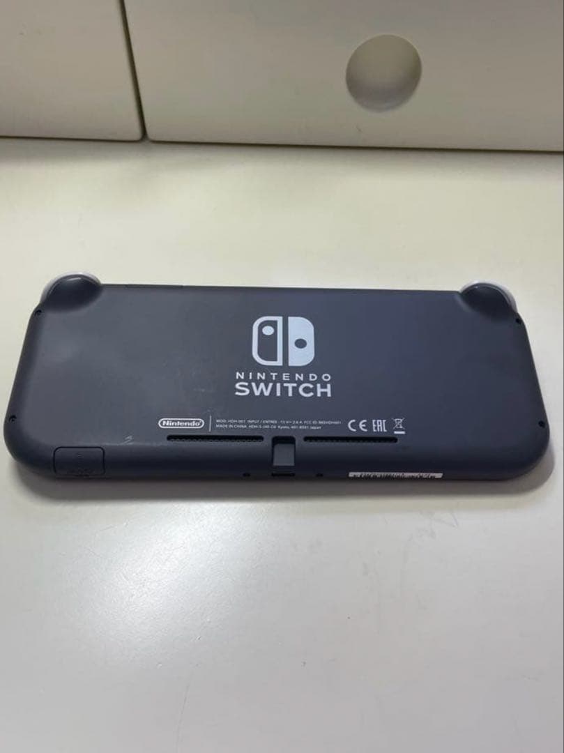 Switch right グレー
