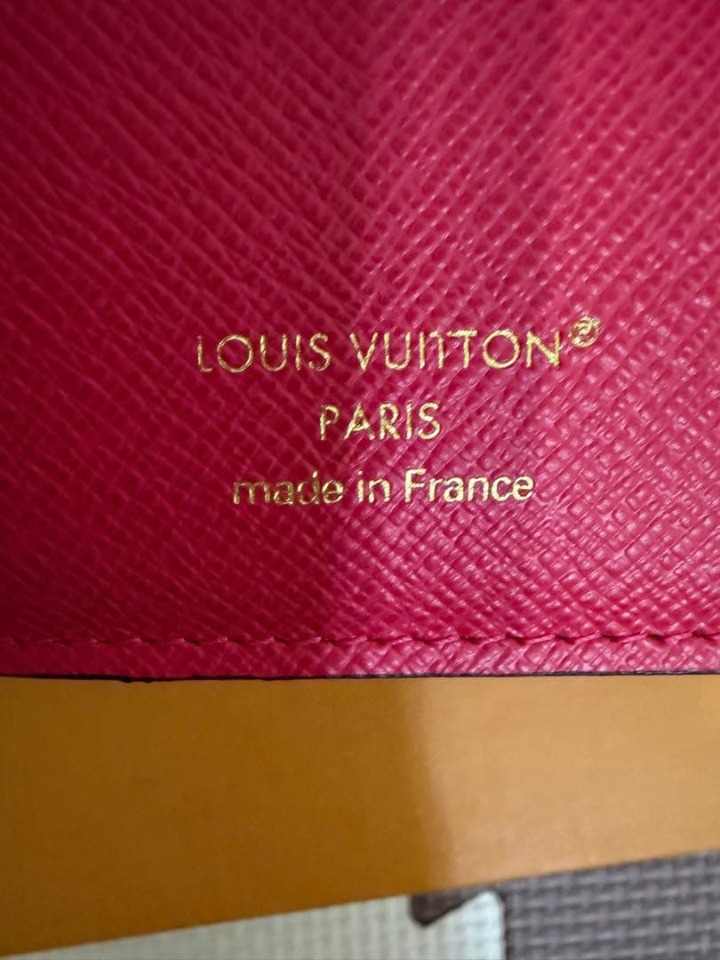 Louis Vuitton M11380 ポルトフォイユリサ