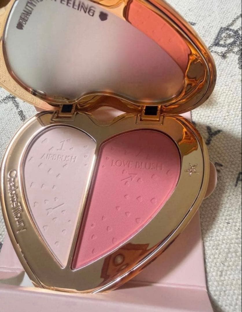 Love blush パウダーチーク CHARLOTTE TILBURY