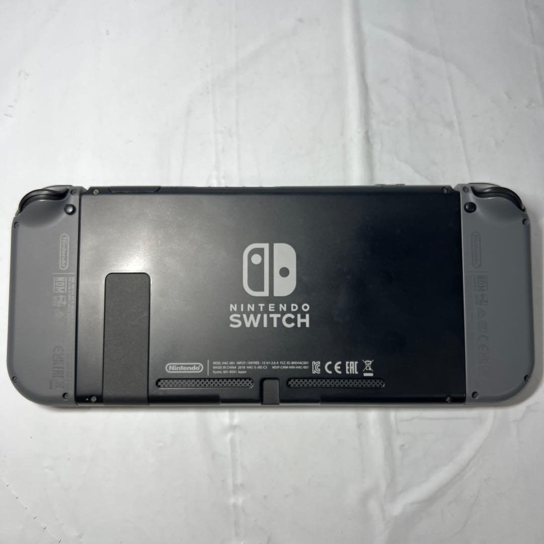 グレーのNintendo Switch本体、Joy-Con、ドック、充電器付き！