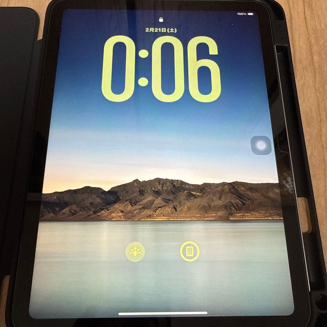 iPad 128GB (A16) Wi-Fi + ESR保護フィルム