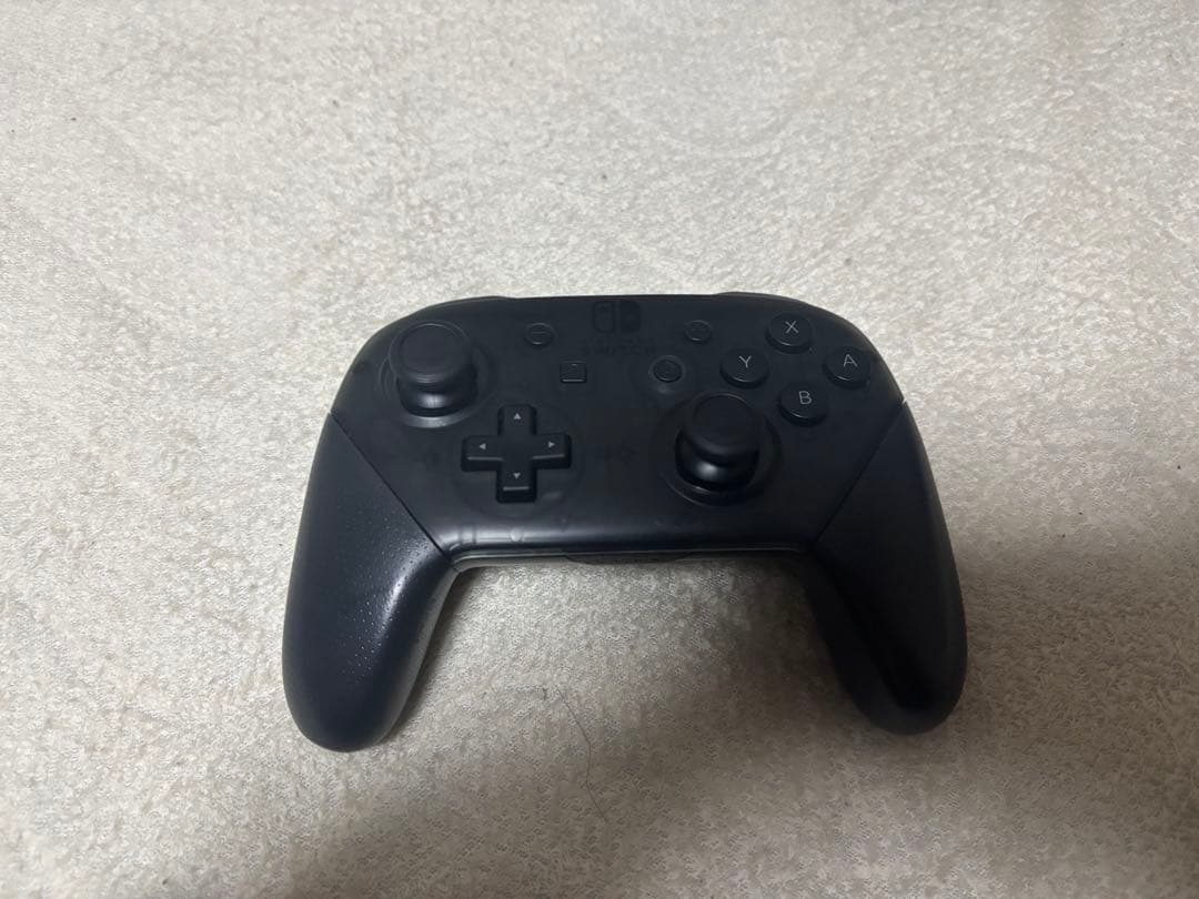 Nintendo Switch 本体 + 専用コントローラー