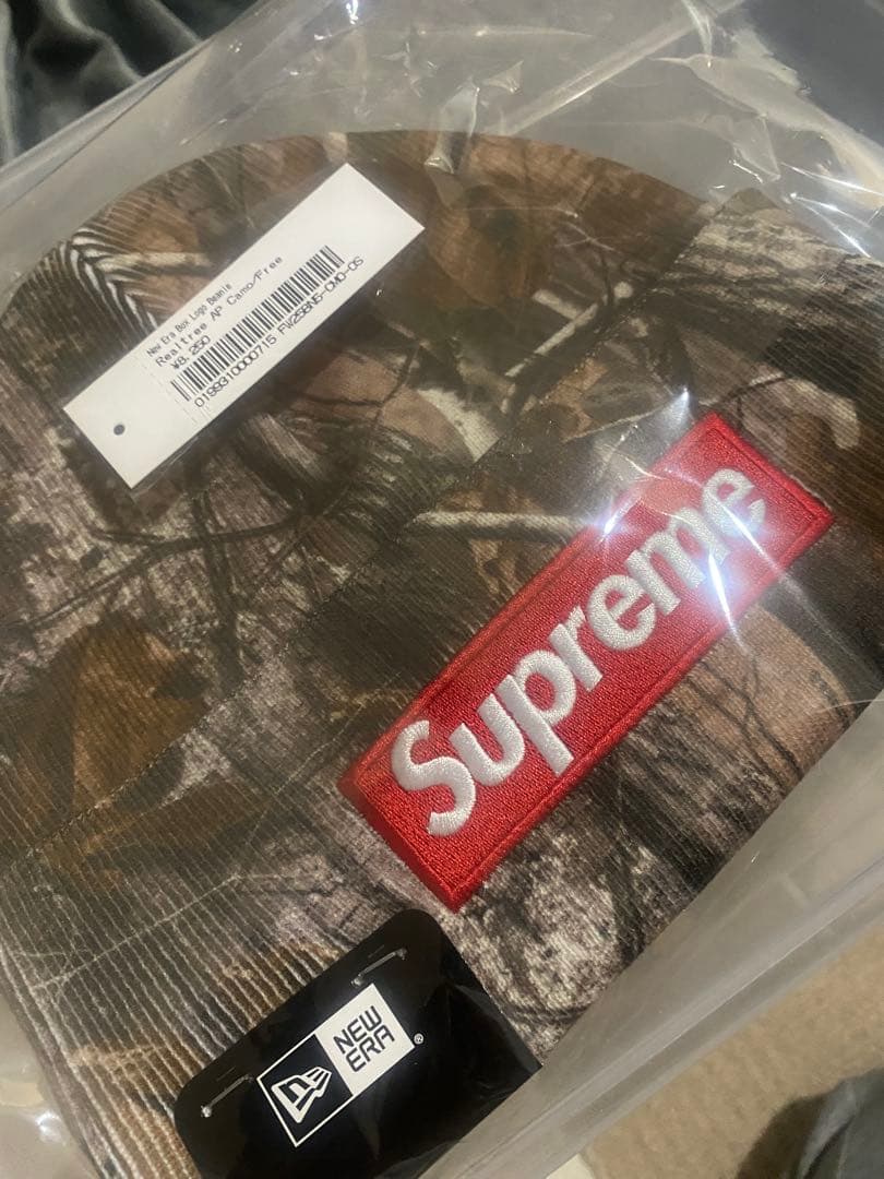 値下げ‼️Supreme x New Era Box Logo Beanie
