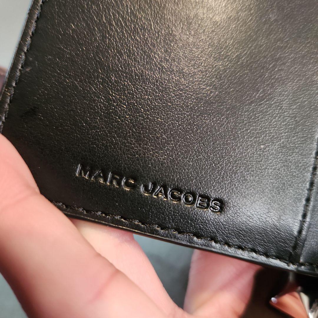 ♡*︎様 気まぐれのお値下げMARC JACOBS ステッカー風二つ折り財布